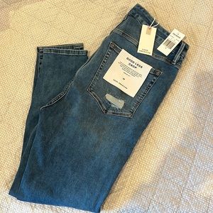 Good American Good Legs Crop